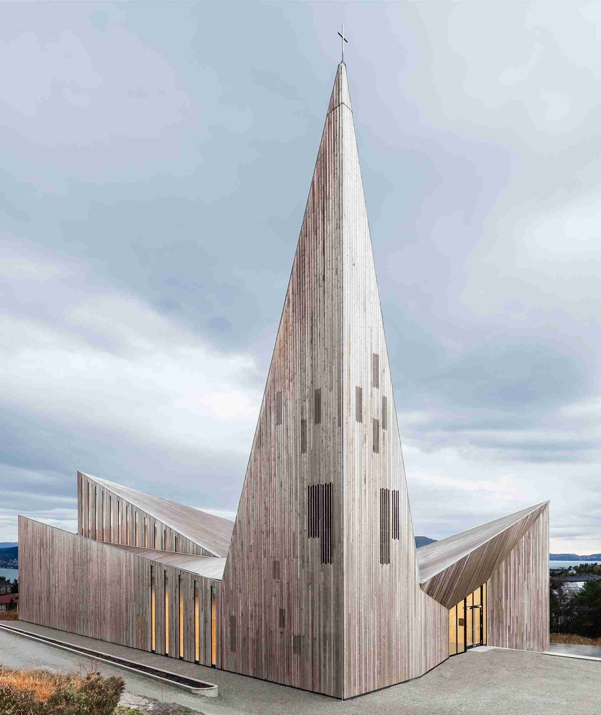 wood community church