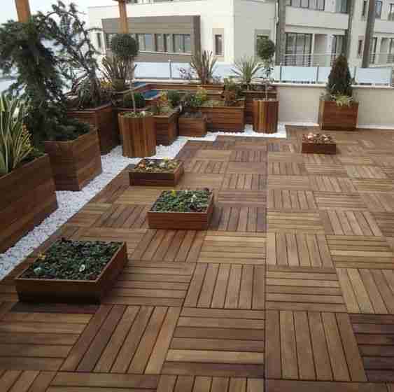 Deck tiles backyard
