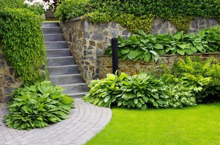 Lawns made of artificial turf