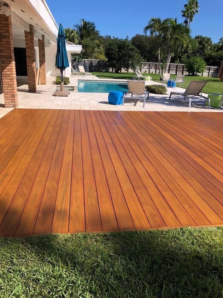 Outdoor backyard - Deck in Exotic Hardwood Cumaru