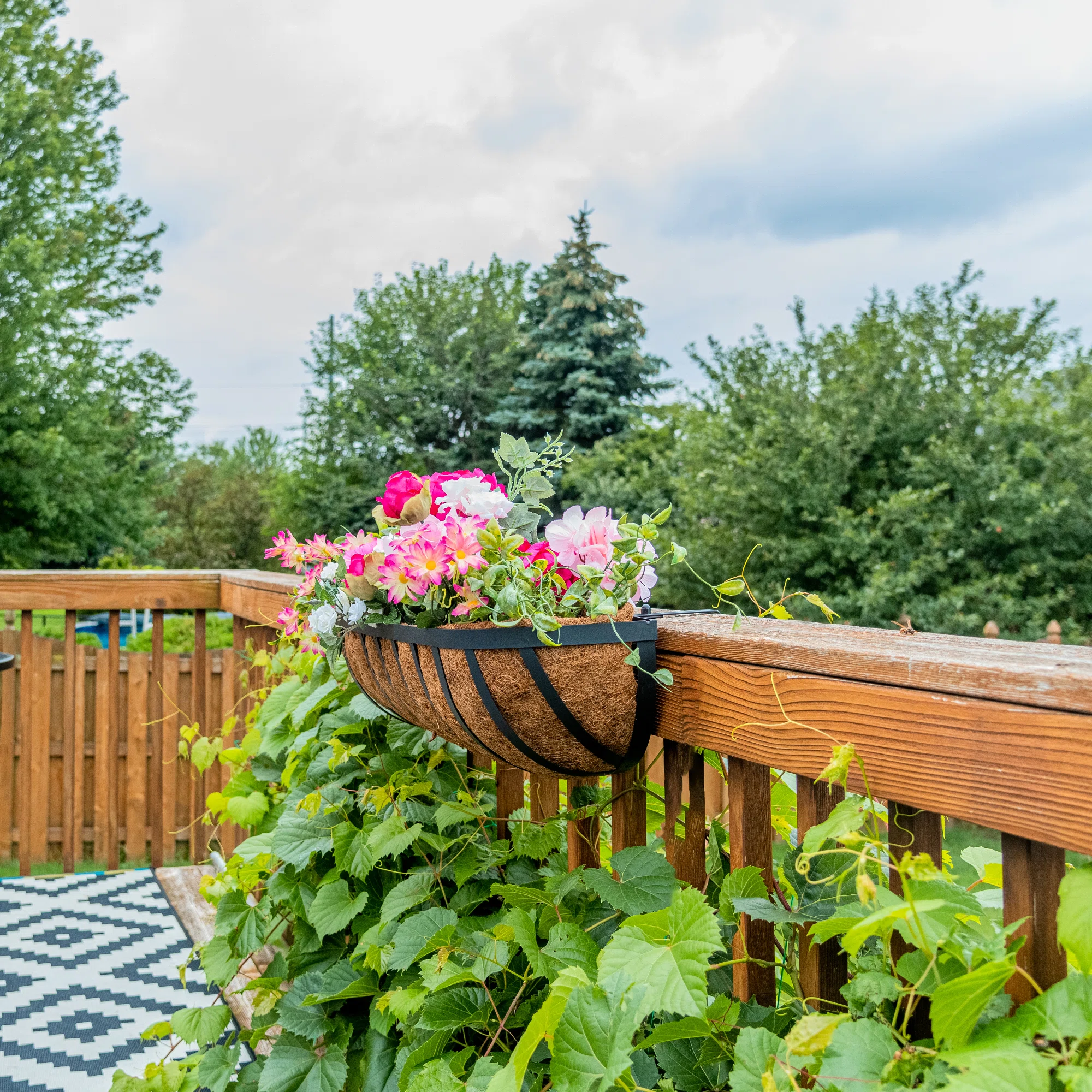 Planter deck railing